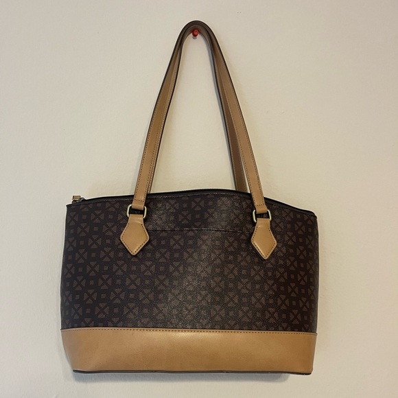 St. John’s Bug Purse - Picture 2 of 6